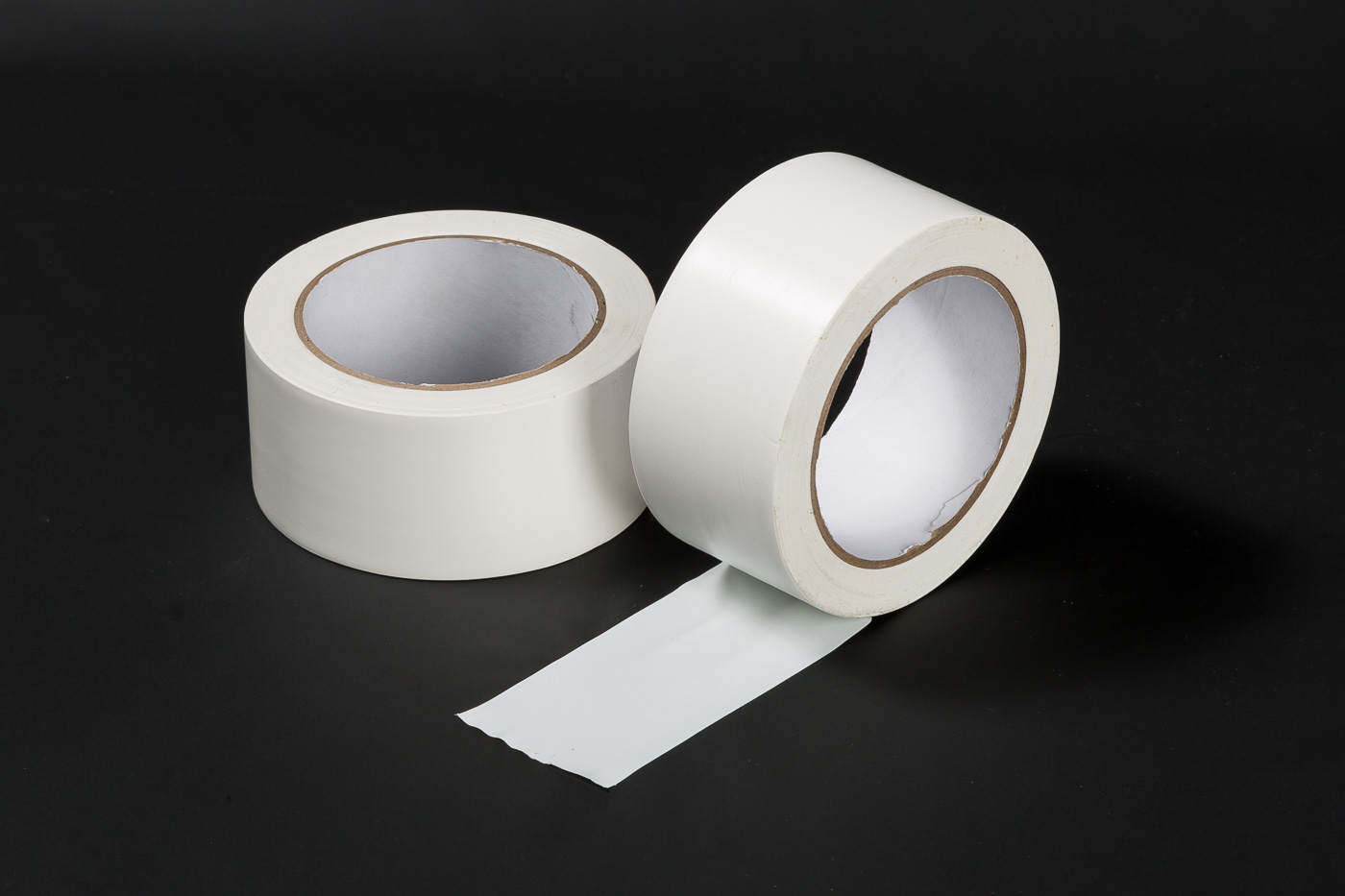 Schützt glatte Oberflächen: PVC-Klebeband